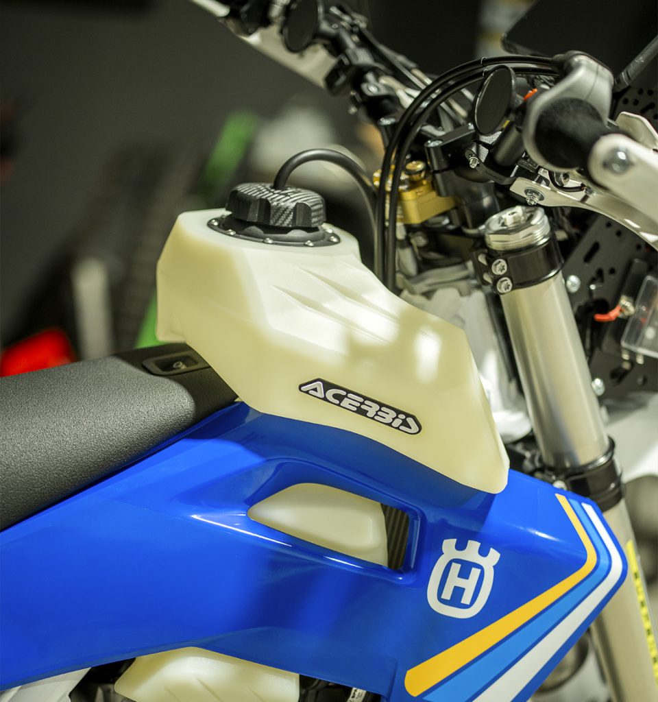 Husqvarna 501 FE 2025 sbrally rallybike motorcycle endurorally offroad