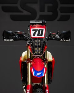 Paramanos-Acerbis-Negros-SBrally-Honda-CRF-Vista-General