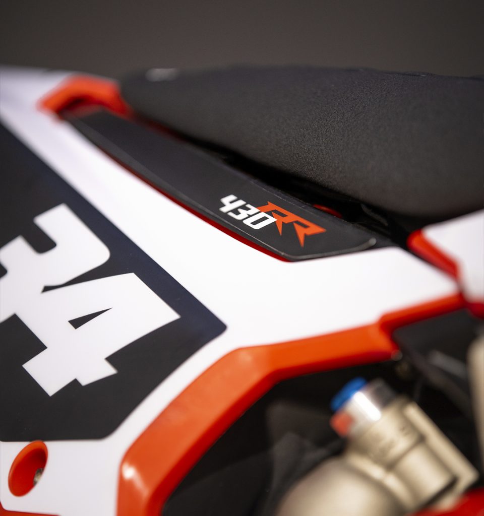 BETA-430RR-Rally-x-SBRally_logo