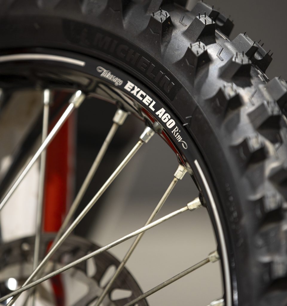 Fantic-XEF-450-Rally-x-SBRally_Excel-rims