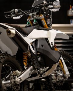 Fuel-Tank-Rebel-X_21L-SBrally_KTM_EXC-view4