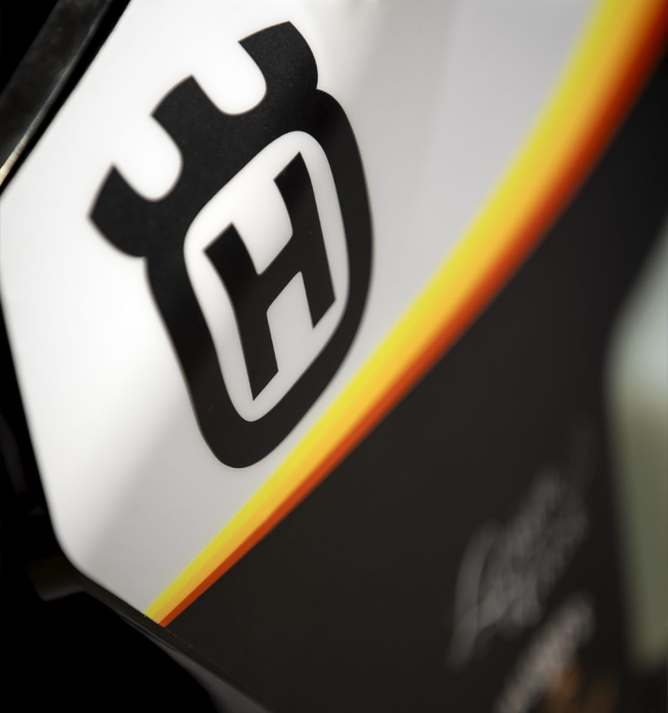 Husqvarna-FE-450-2025-SBRally_Custom-graphics