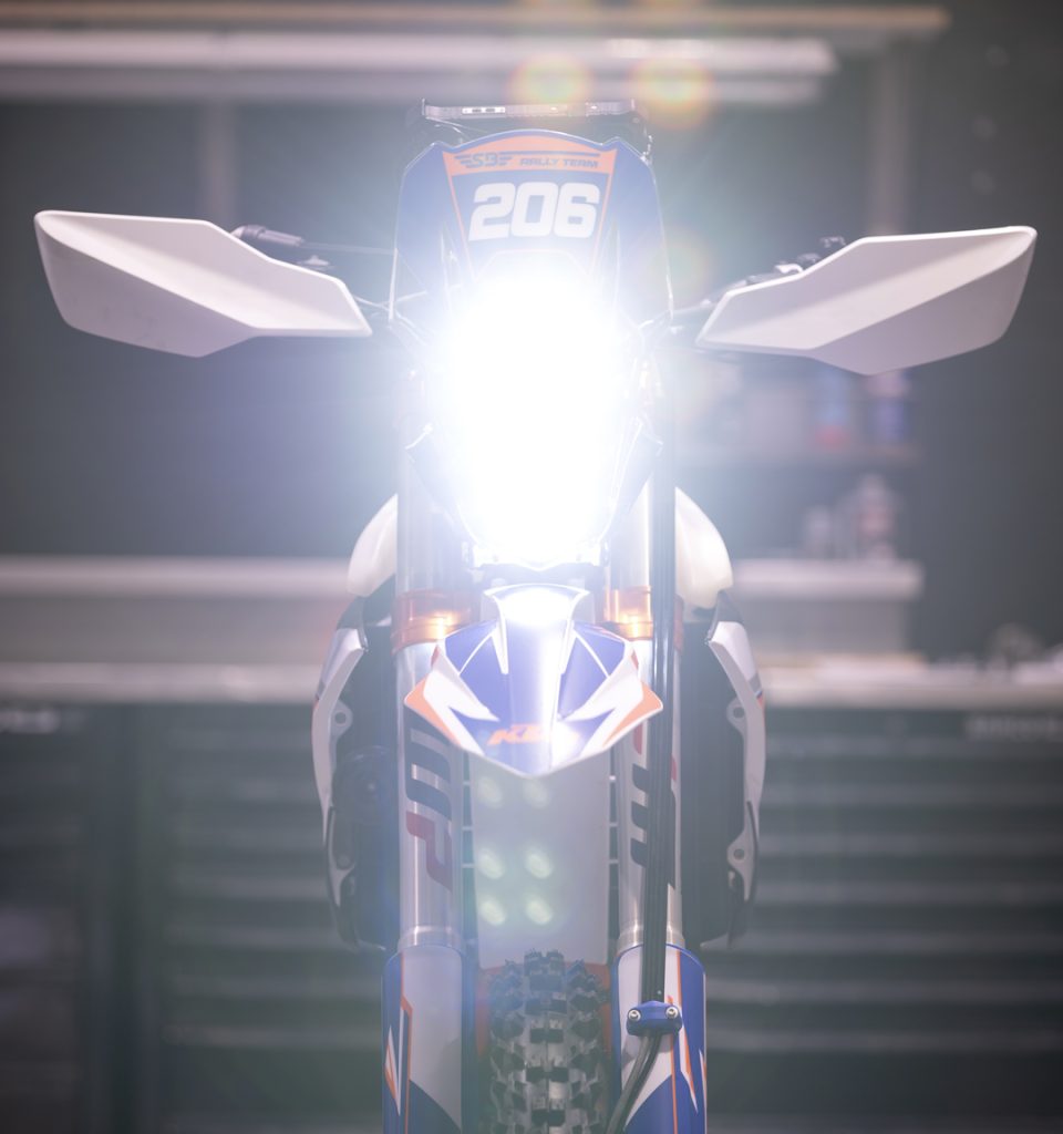 KTM-500-EXC-6Days-Italia-SBRally_RebelX-Ultralight-Rally-kit-lights-Front-view