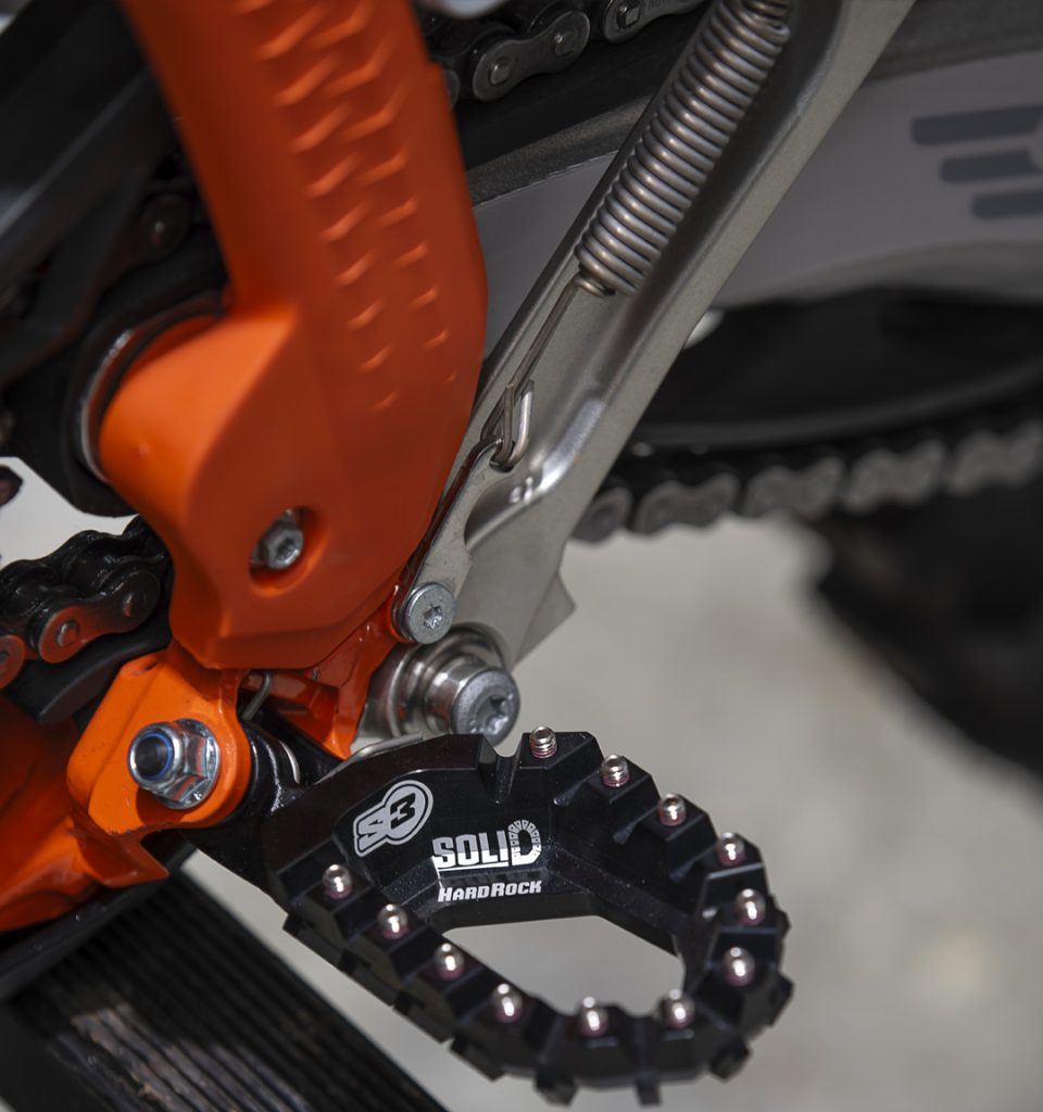 KTM-500-EXC-6Days-Italia-SBRally_S3-HardRock-Footpegs