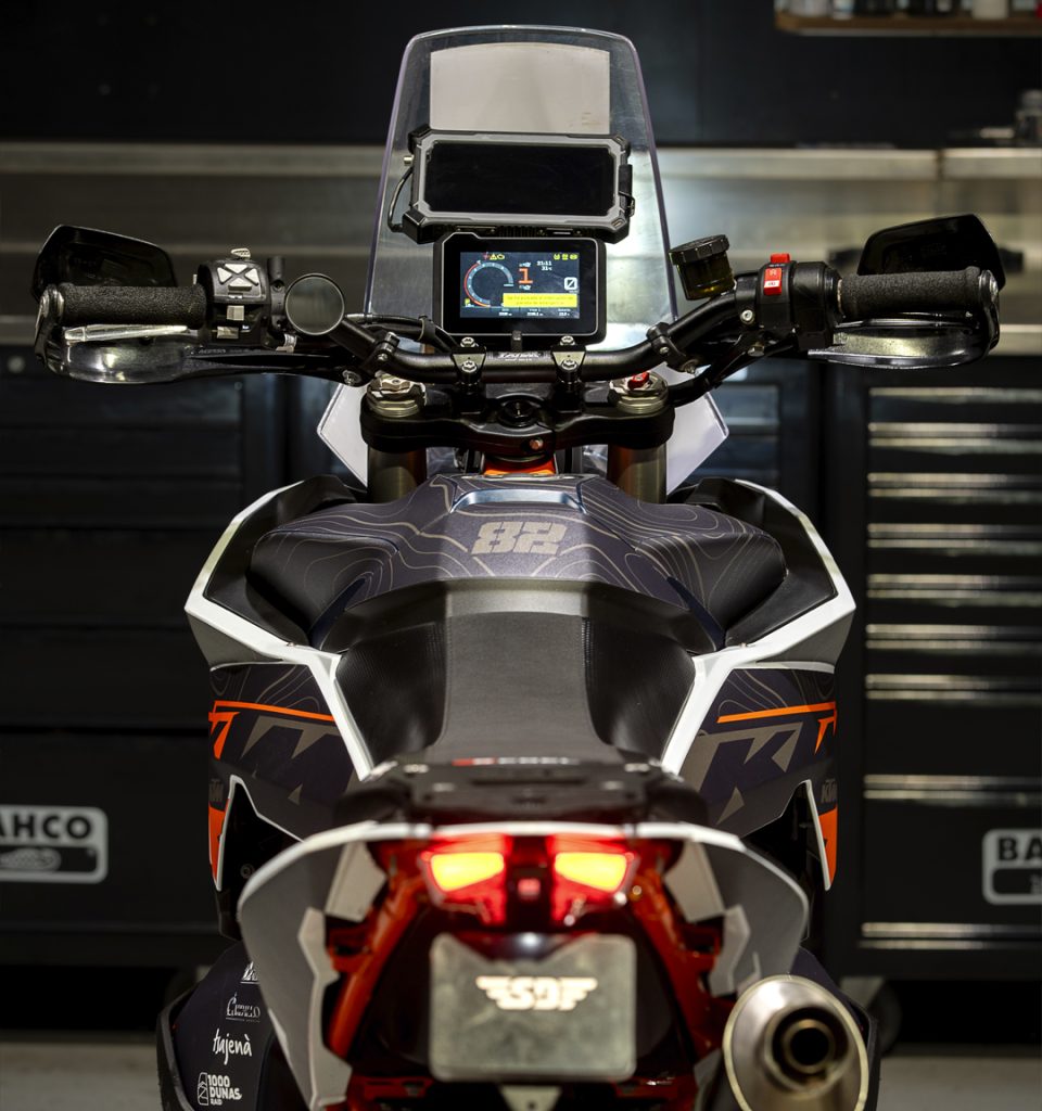 KTM-890-Adventure R-SBRally_Controls-Renthal-FatBars