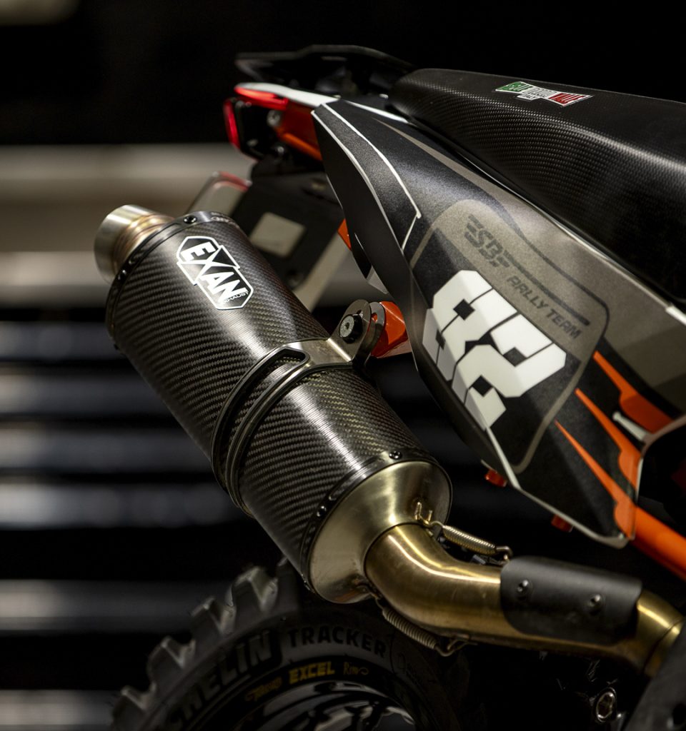 KTM-890-Adventure R-SBRally_Exan-Exhaust-Carbon