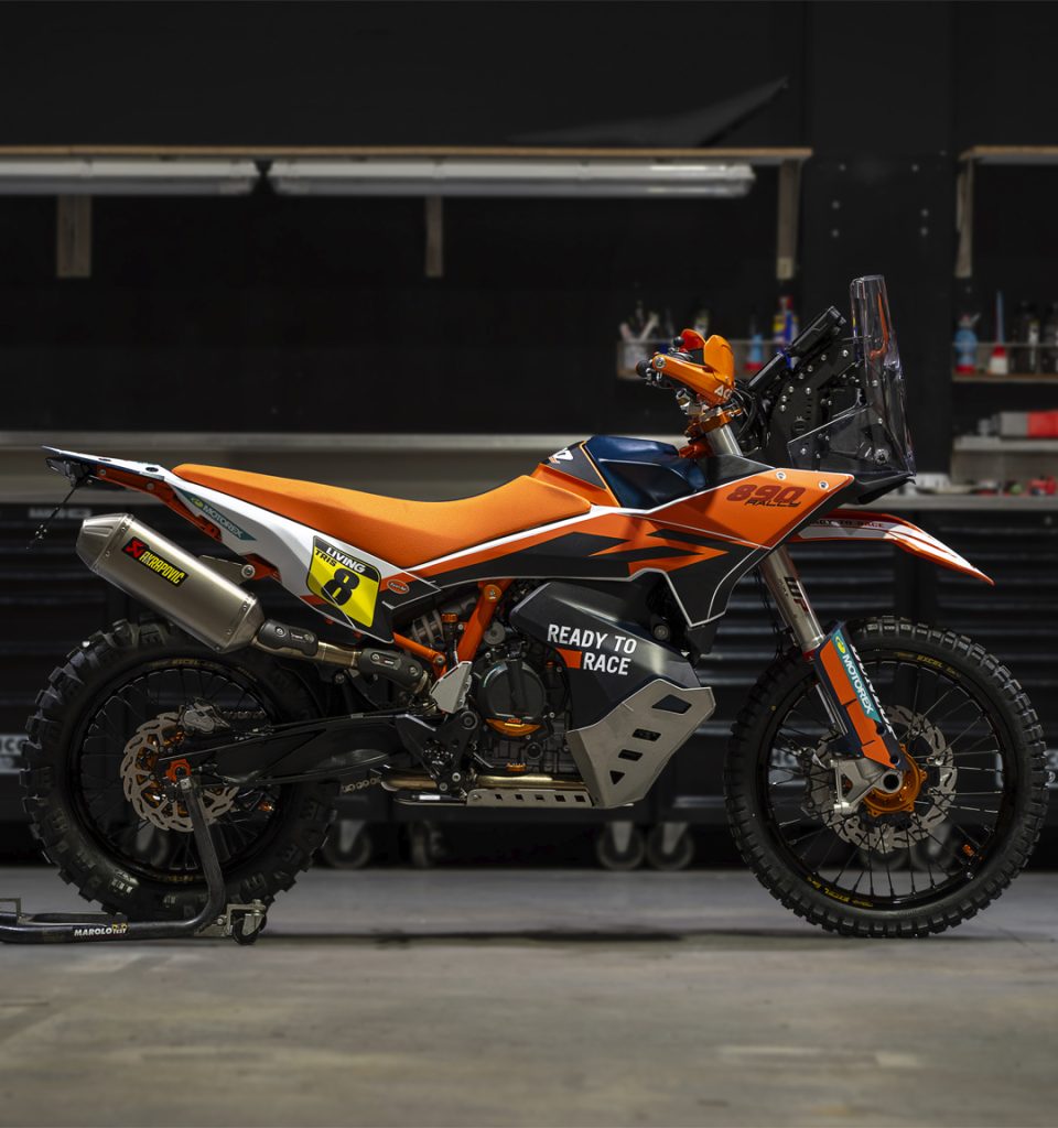 KTM-890-Adventure R-SBRally_General-view-lateral