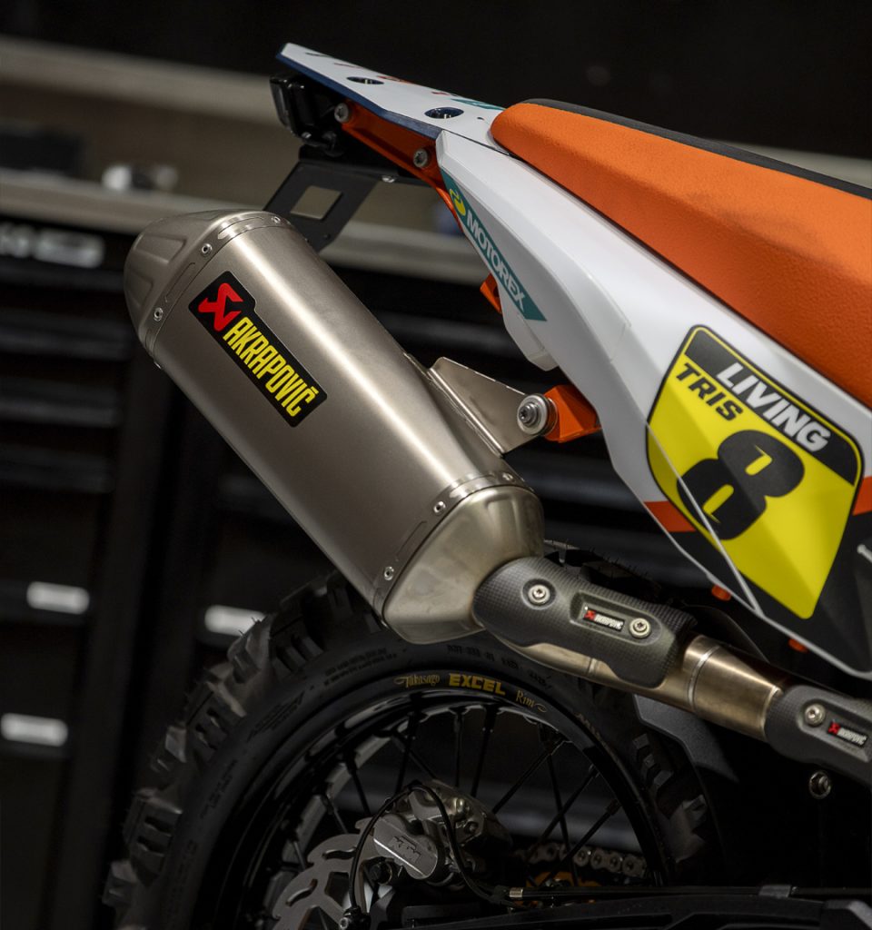 KTM-890-Adventure R-SBRally_akrapovic