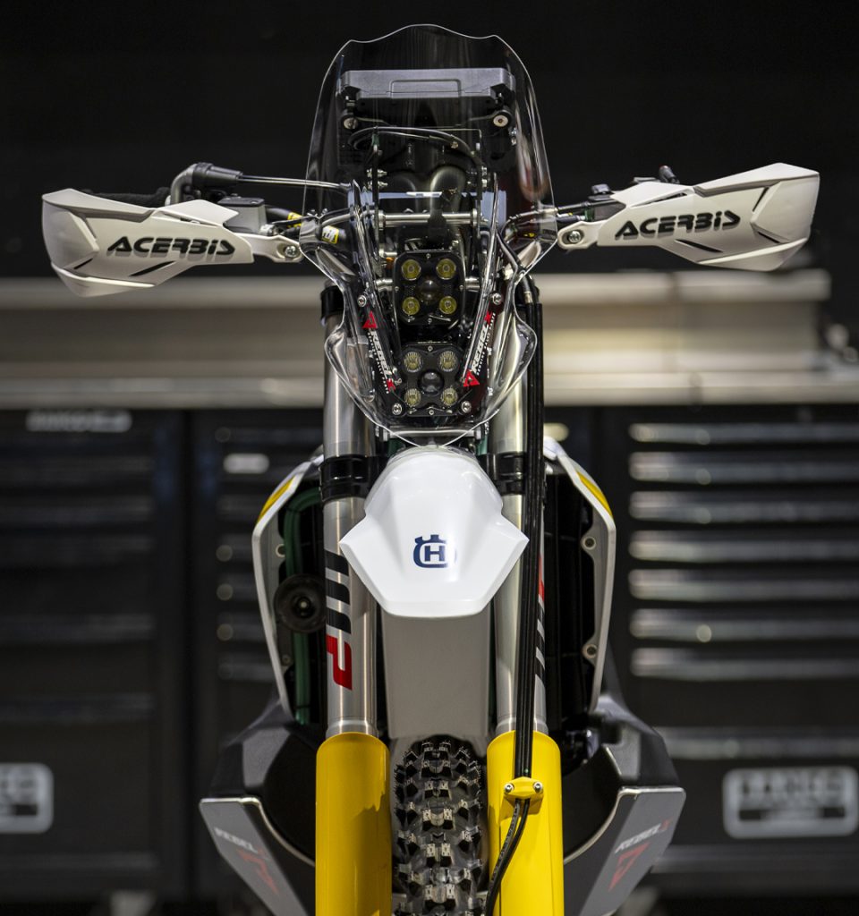 Husqvarna 450 FE SBRally_Kit Rebel Ultralight Front View