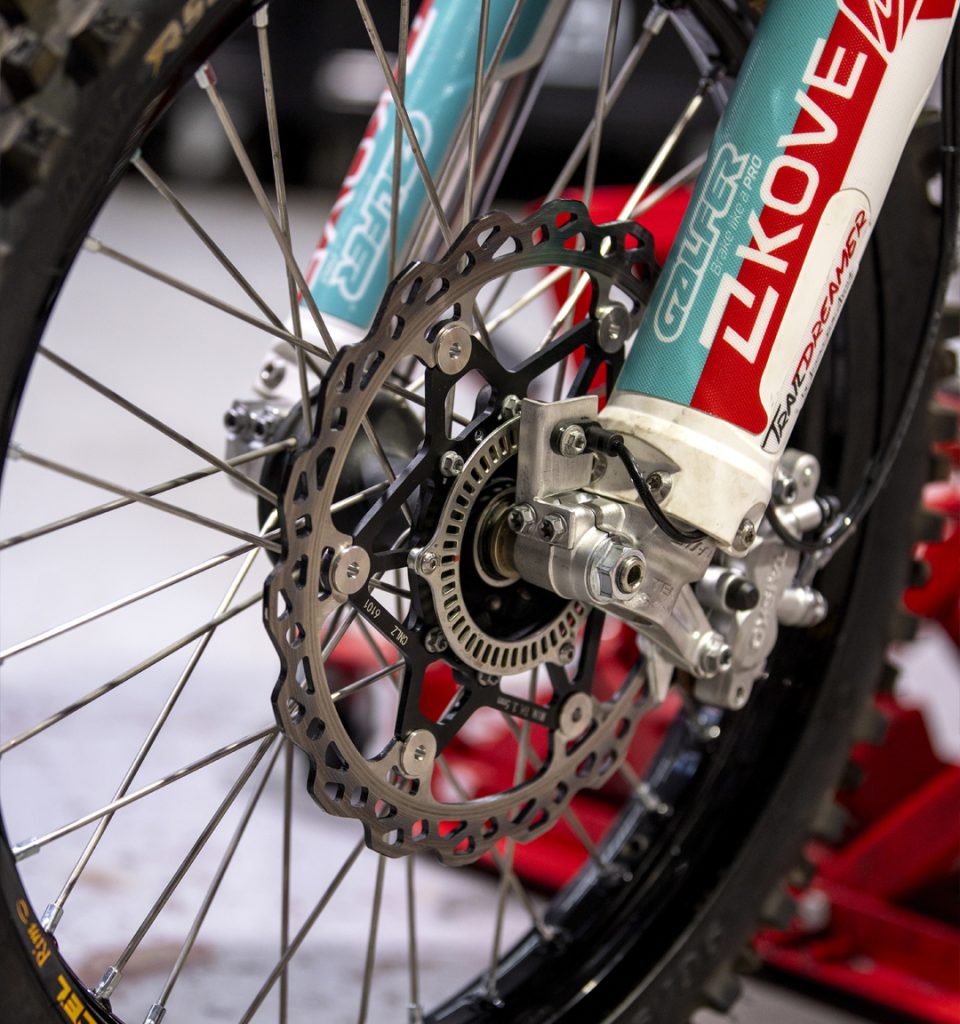 KOVE-XPRO-Custom-Build-TrailDreamer_SBRally_Front-Disc